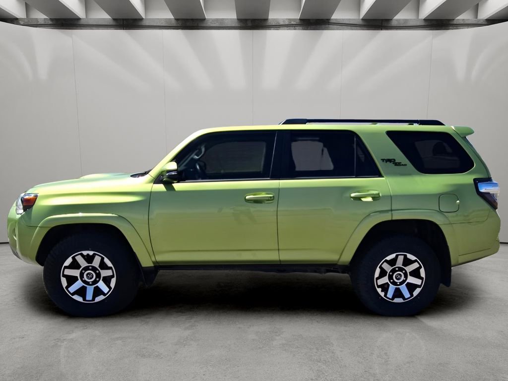 Used 2023 Toyota 4Runner TRD Off-Road Premium w/ Moonroof Package AWD/4WD image 3