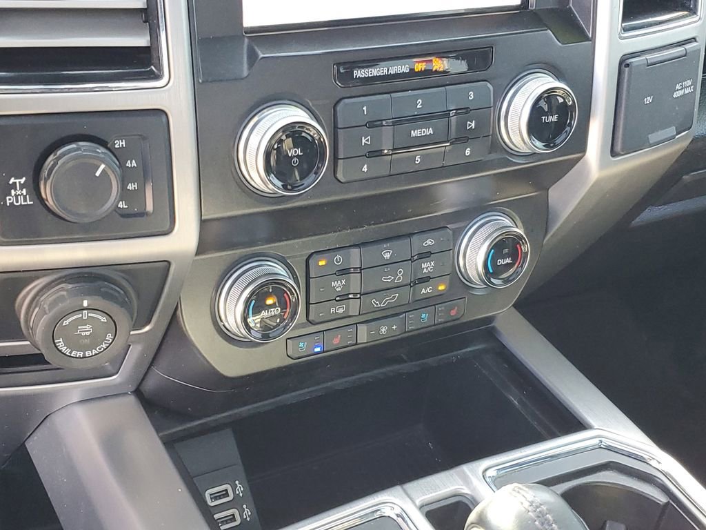 Used 2020 Ford F150 Platinum w/ Trailer Tow Package image 23