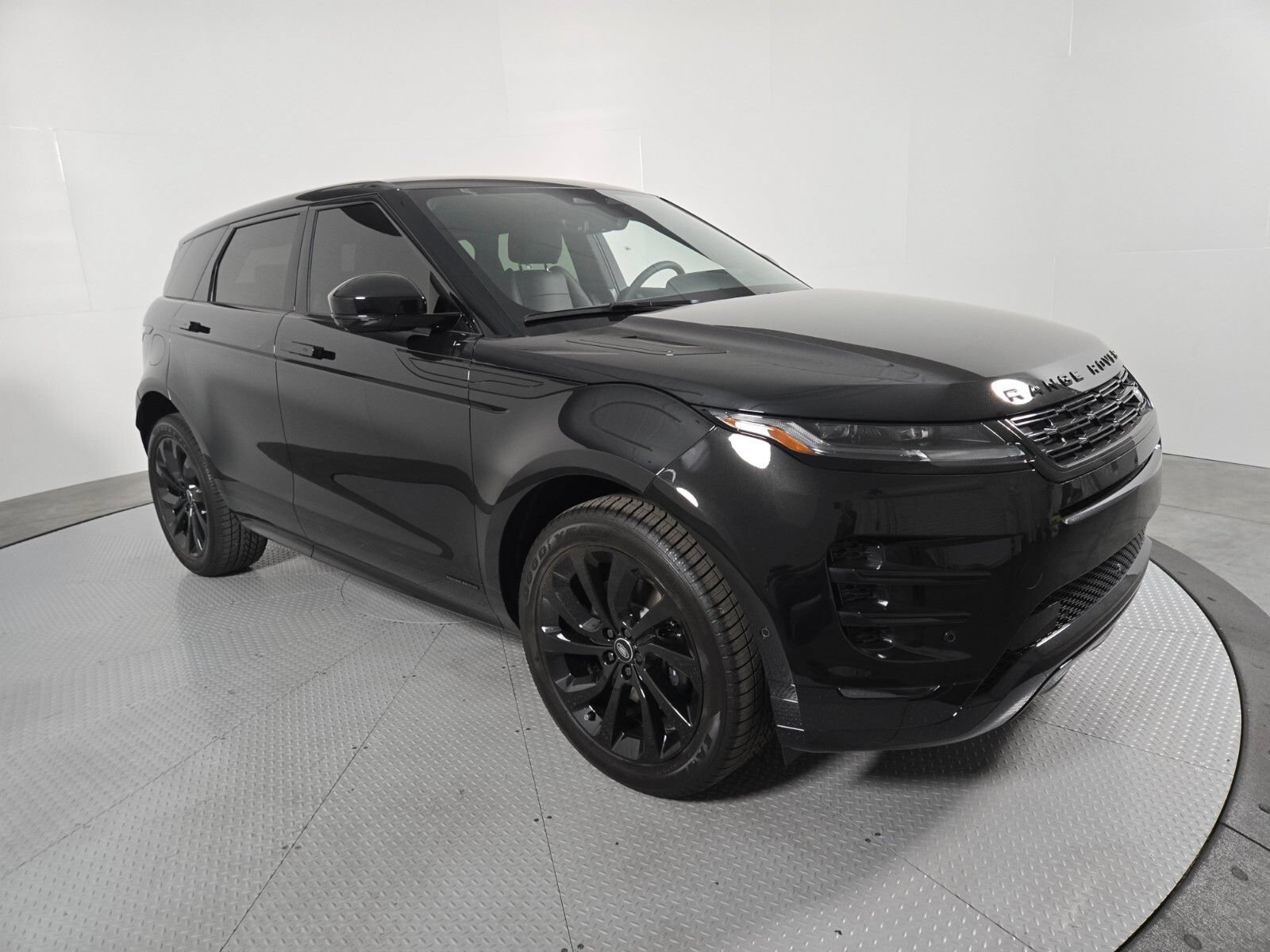 New 2026 Land Rover Range Rover Evoque Hoxton AWD/4WD image 16