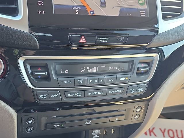 Used 2018 Honda Pilot Elite image 26