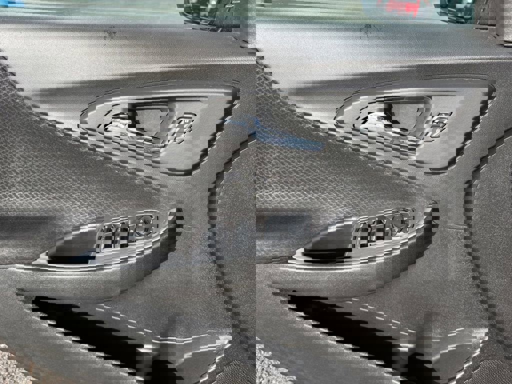 Used 2023 Chevrolet Malibu LT image 19