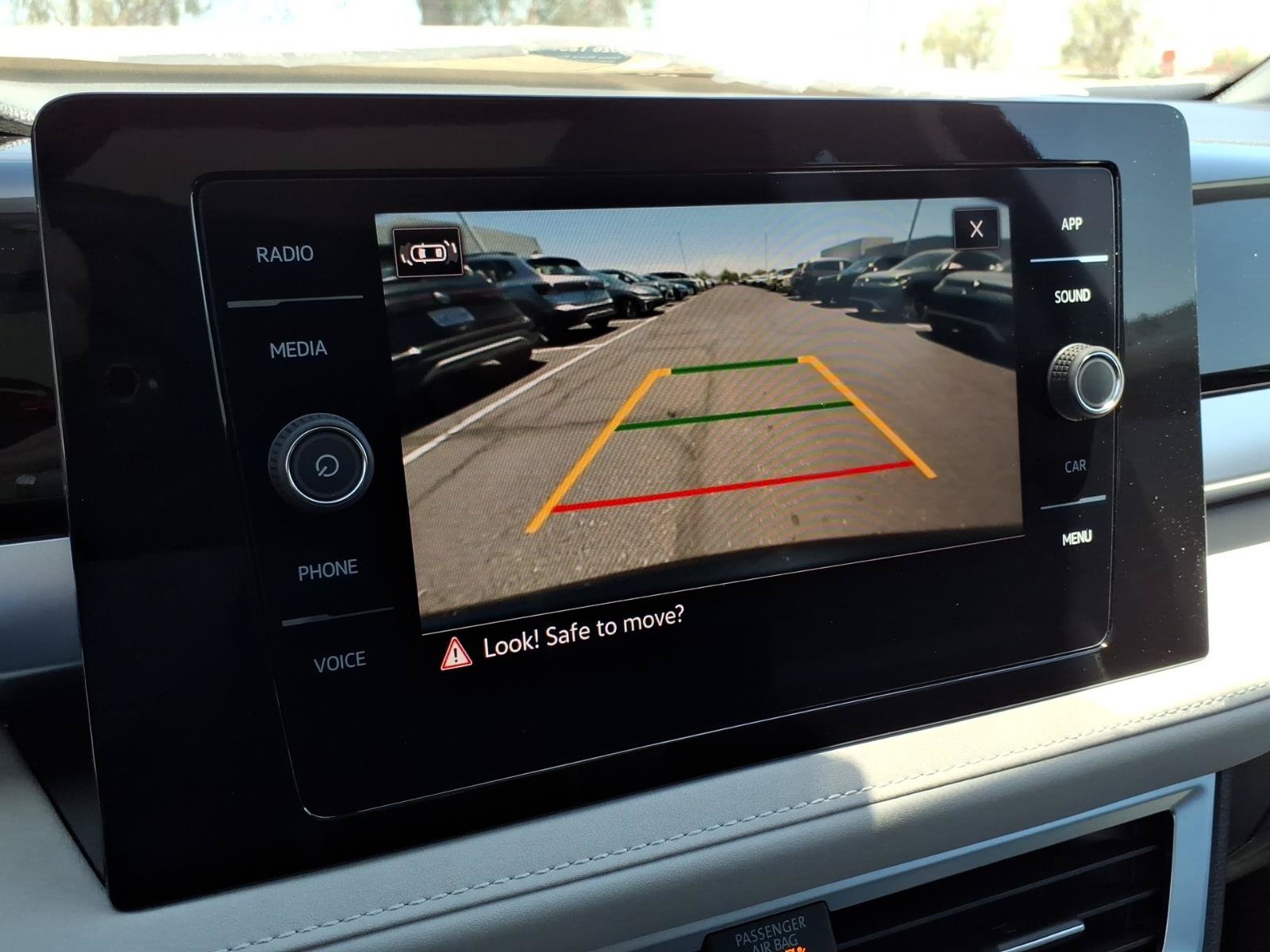 New 2026 Volkswagen Taos SE FWD image 20