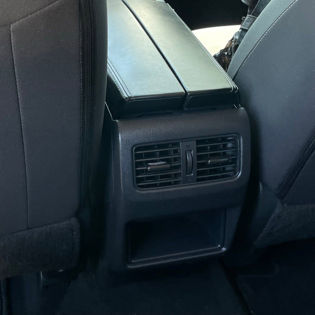 Used 2025 Nissan Rogue S FWD image 23