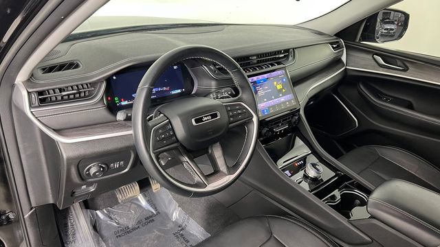 Used 2022 Jeep Grand Cherokee L Limited image 29