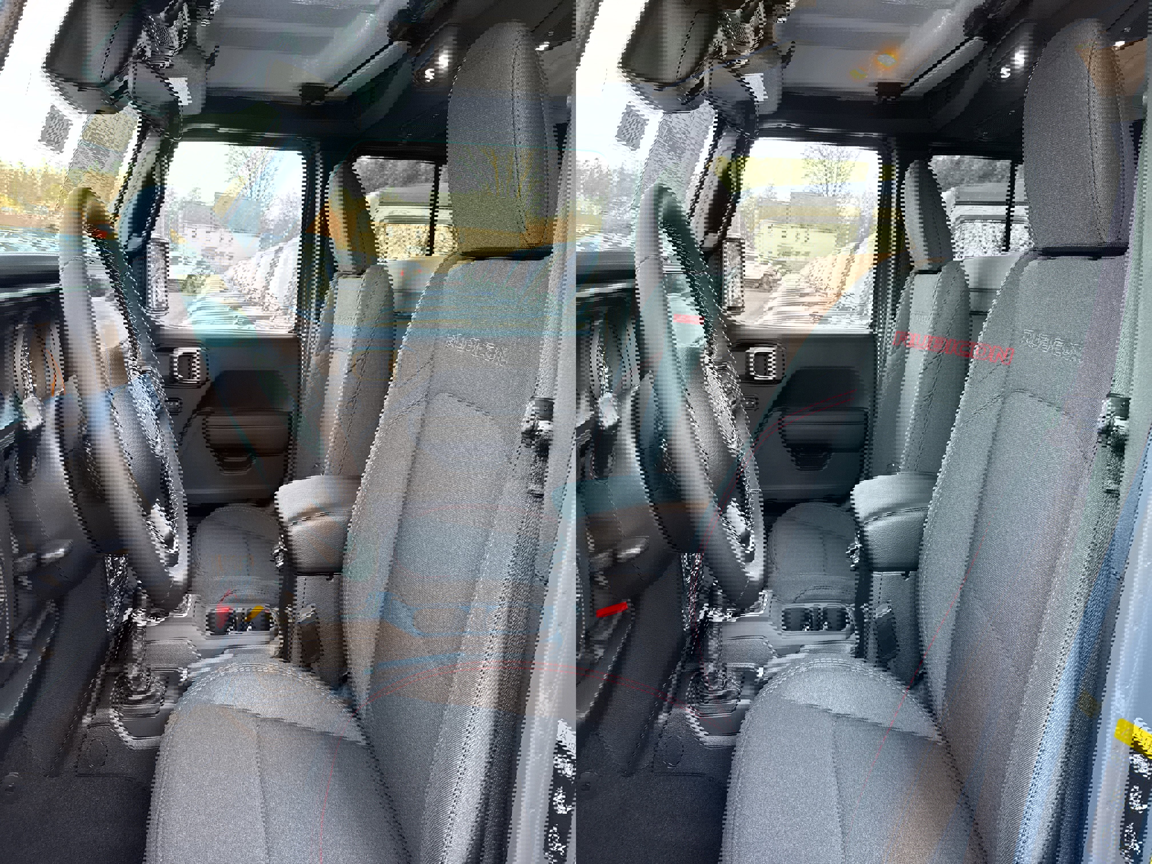 New 2026 Jeep Wrangler Unlimited Rubicon w/ Dual Top Group image 10