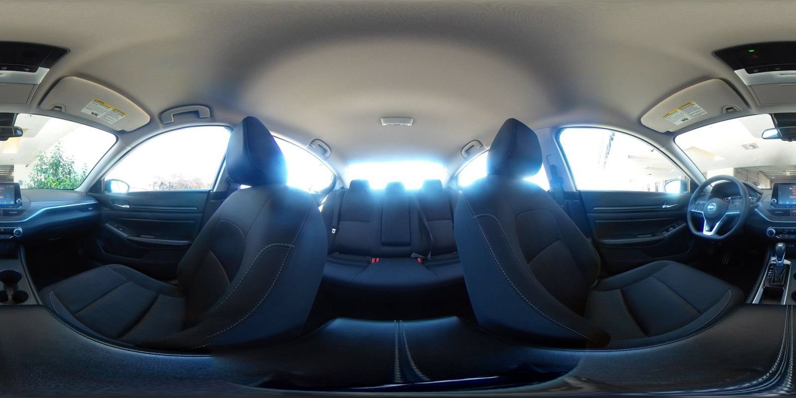 Used 2025 Nissan Altima 2.5 SV FWD image 43