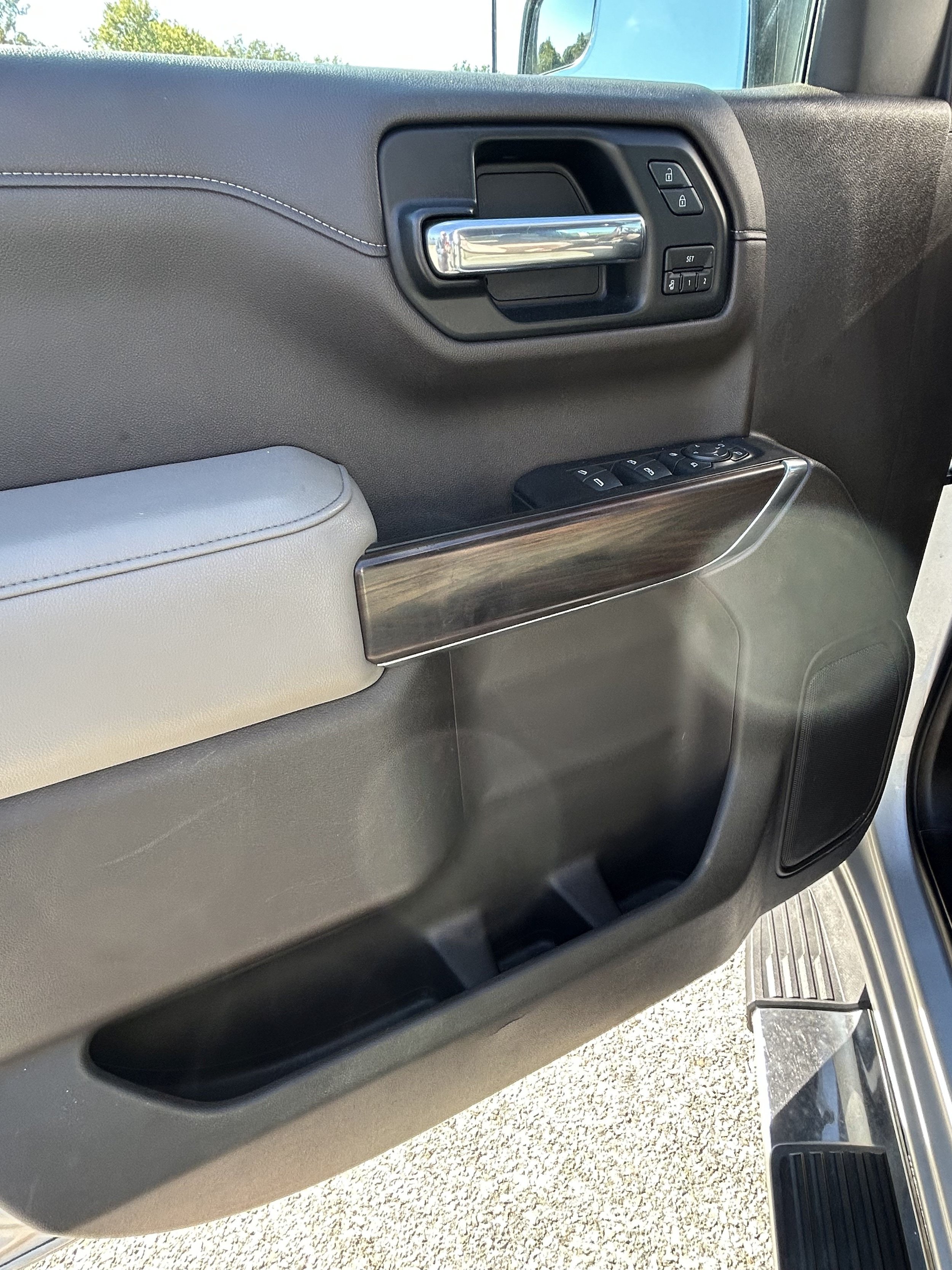Used 2020 GMC Sierra 1500 SLT w/ SLT Premium Package AWD/4WD image 8
