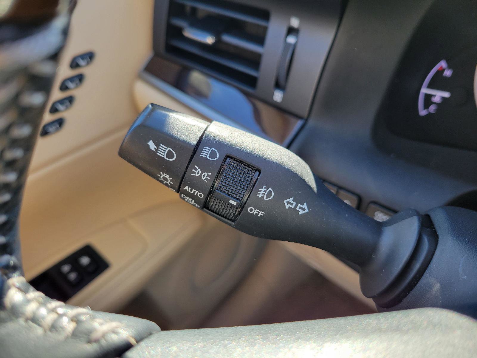 Used 2013 Lexus ES 350 w/ Luxury Pkg image 17