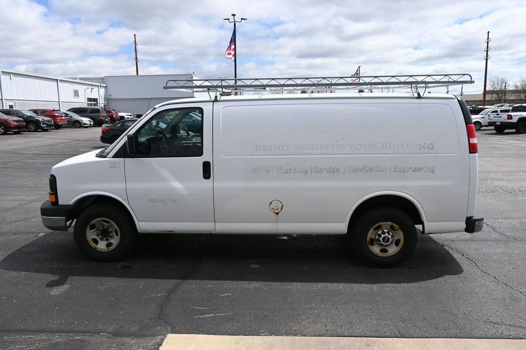 Used 2015 GMC Savana 3500 RWD image 8