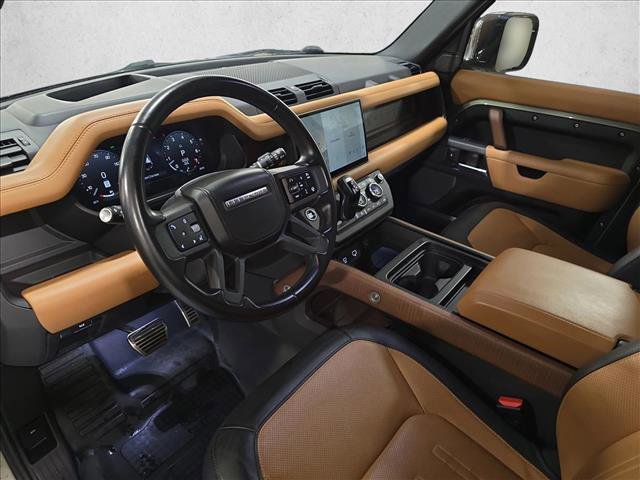 Used 2023 Land Rover Defender 110 X AWD/4WD image 15