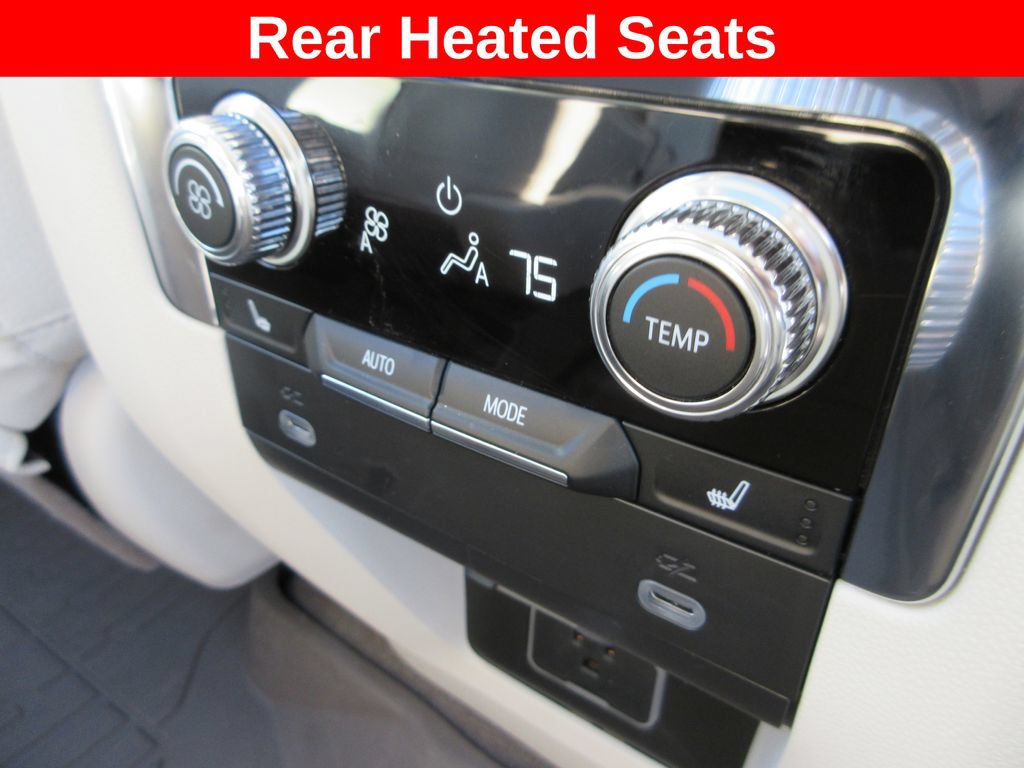 Used 2023 GMC Yukon XL Denali AWD/4WD image 30