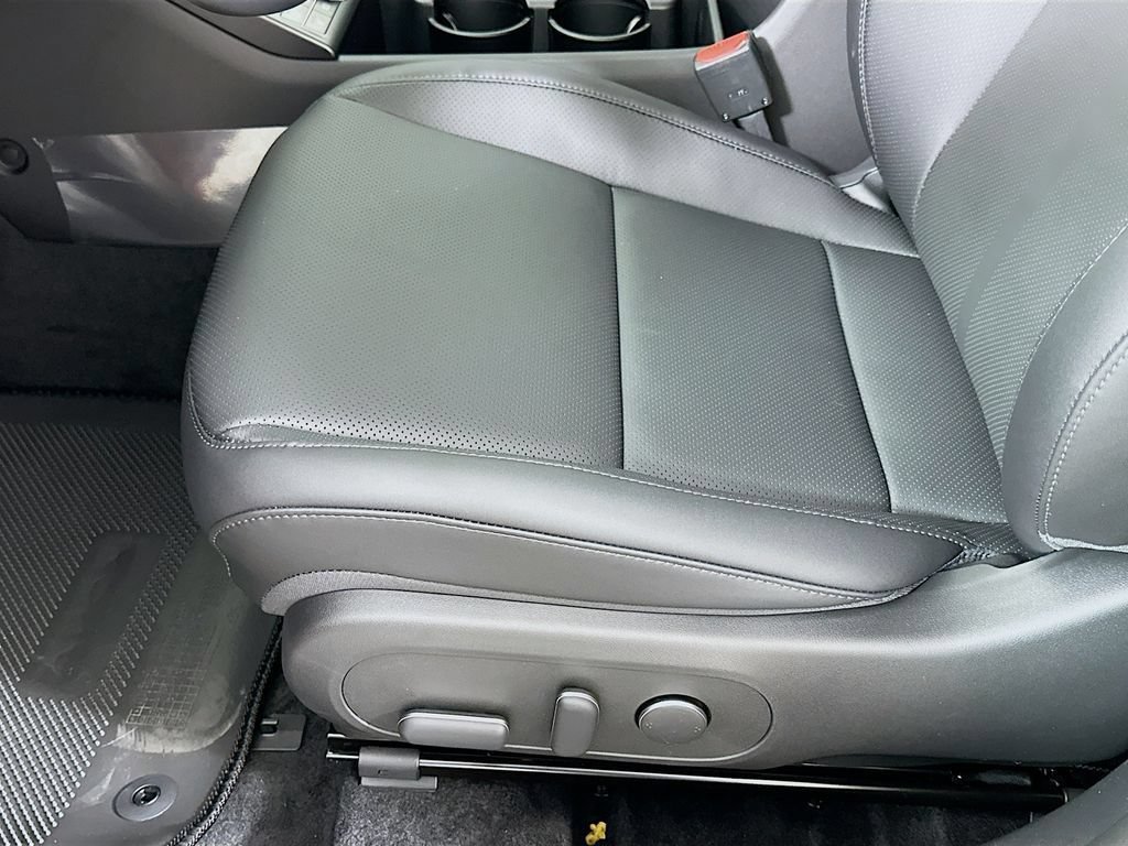 New 2026 Hyundai Kona Limited FWD image 21