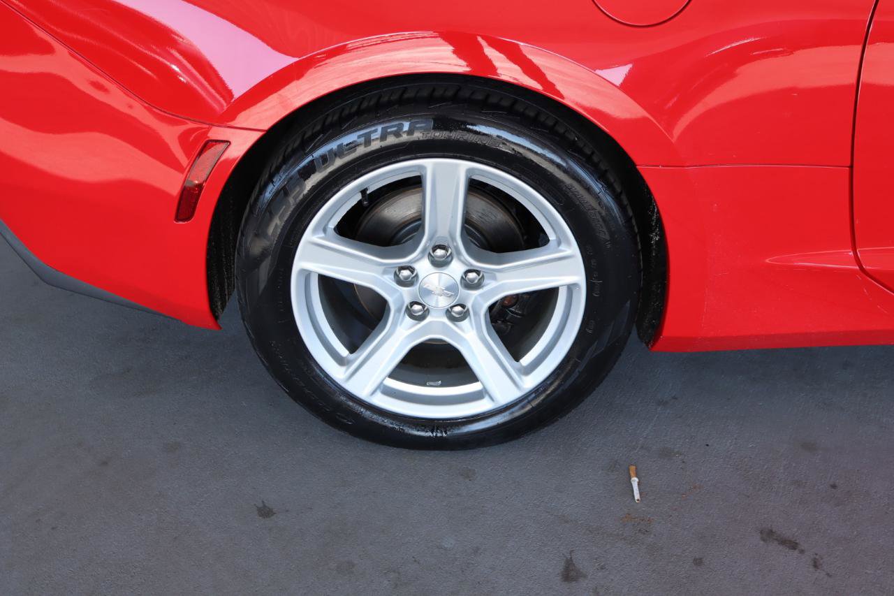 Used 2017 Chevrolet Camaro LT image 5