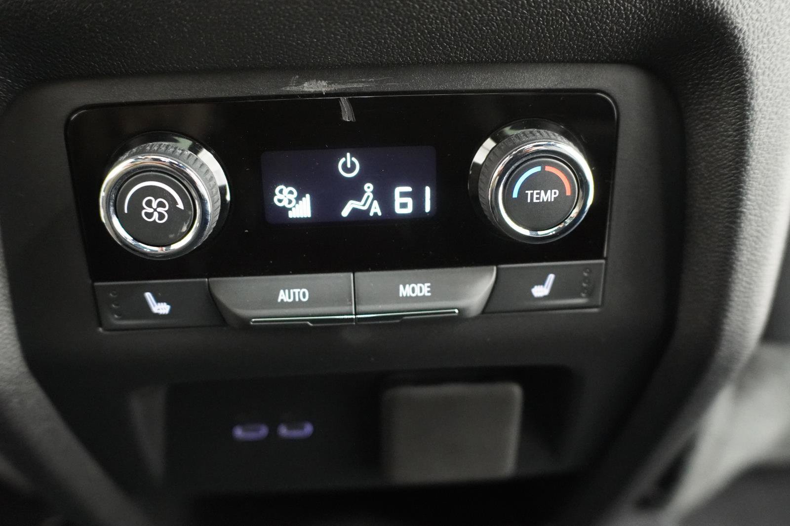 Used 2026 Chevrolet Traverse High Country w/ LPO, Floor Liner Package FWD image 44
