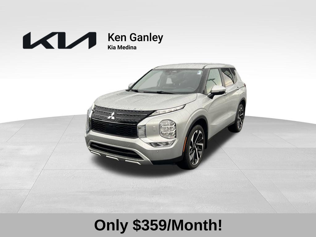 Used 2023 Mitsubishi Outlander SE