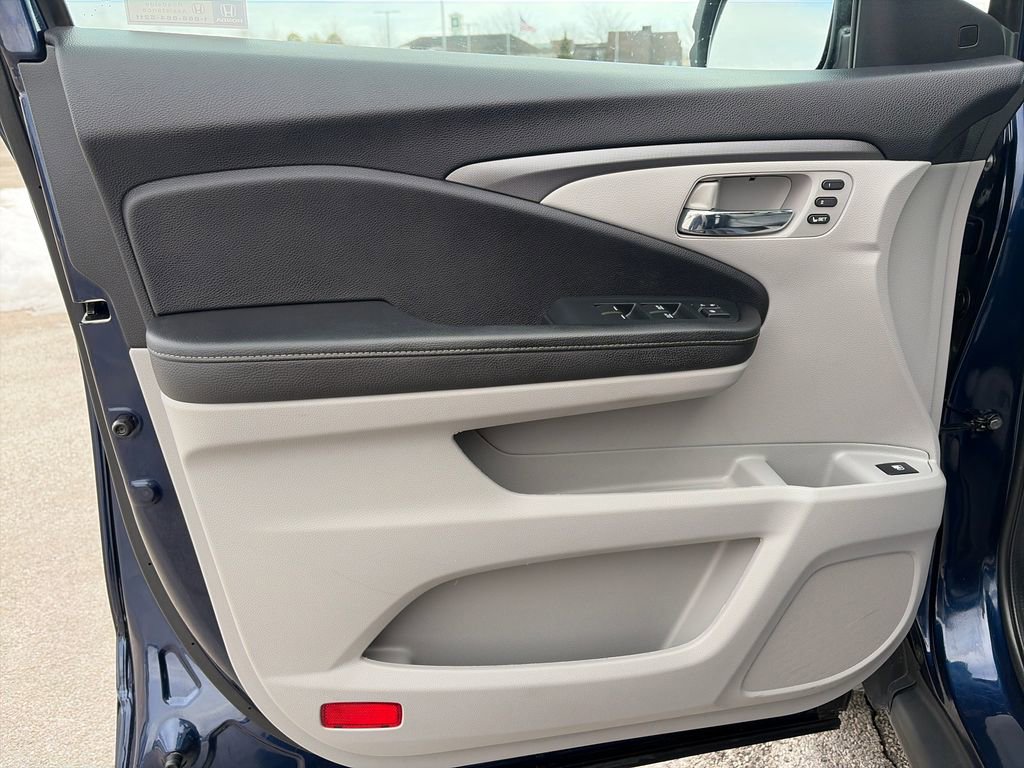 Used 2023 Honda Ridgeline RTL image 16