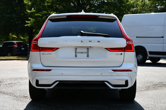 Used 2024 Volvo XC60 B5 Plus w/ Climate Package AWD/4WD image 6