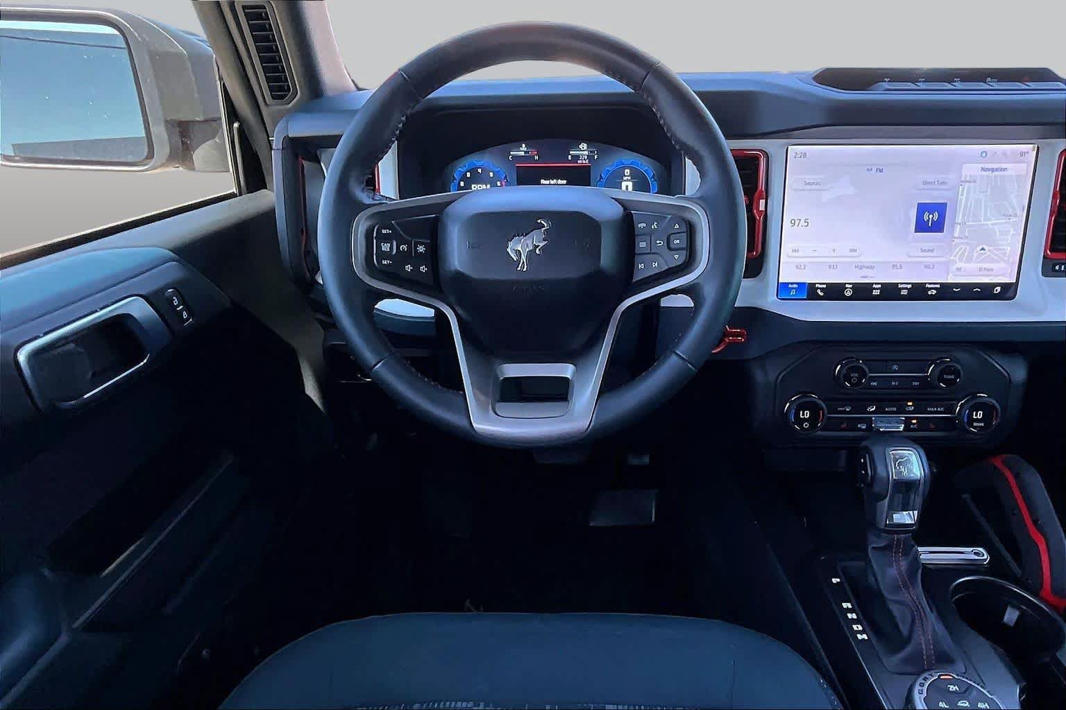 Used 2025 Ford Bronco Heritage Edition AWD/4WD image 6