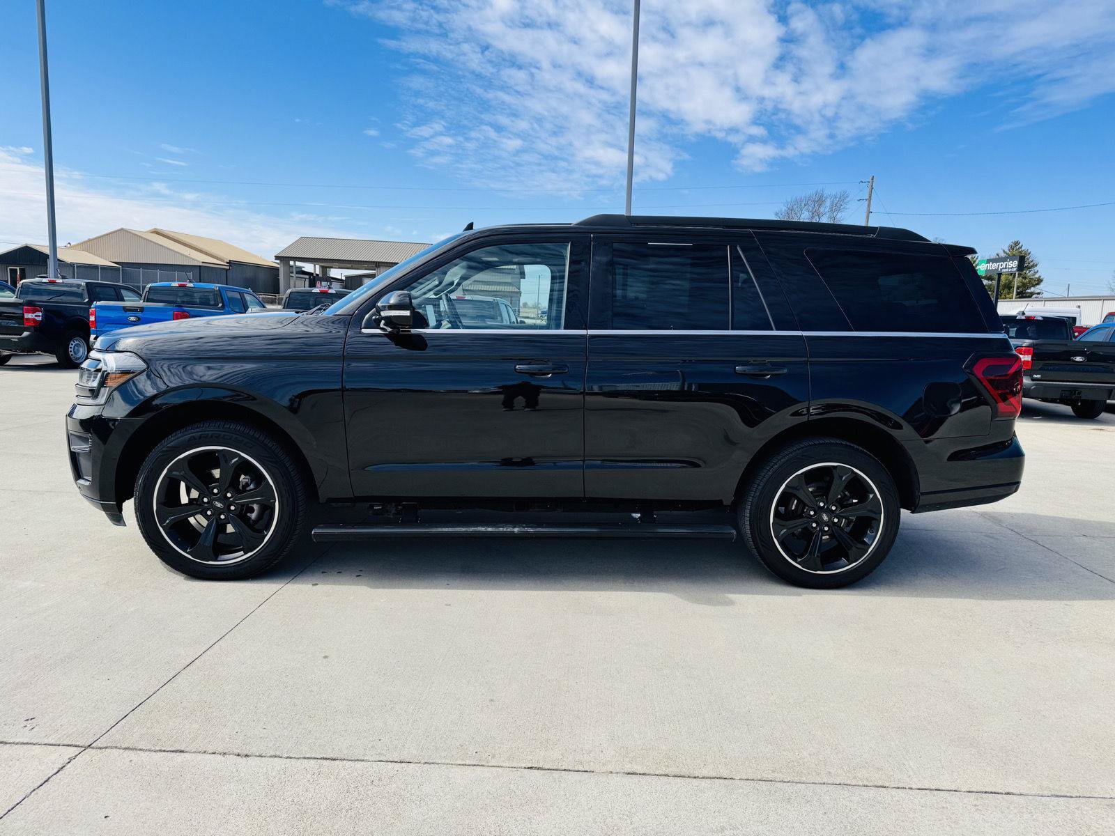 Used 2023 Ford Expedition Limited AWD/4WD image 49