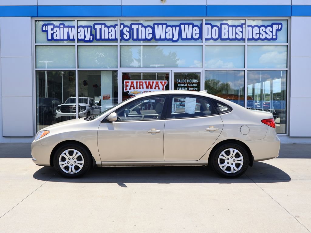 Used 2010 Hyundai Elantra GLS FWD image 7