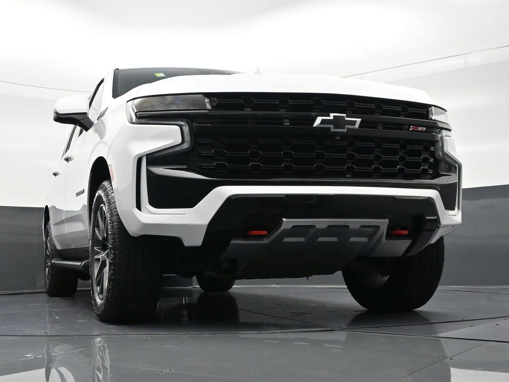 Used 2024 Chevrolet Suburban Z71 w/ Luxury Package image 31