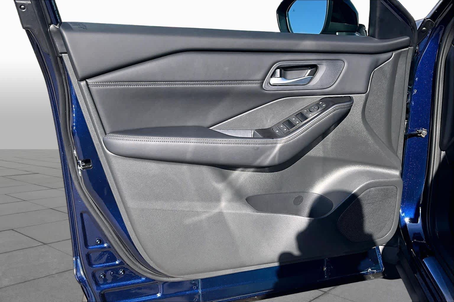 New 2026 Nissan Rogue Dark Armor FWD image 10