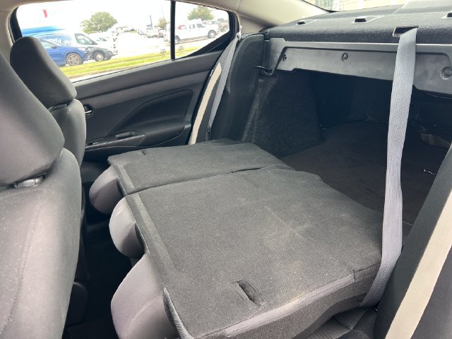 Used 2021 Nissan Versa SV FWD image 35