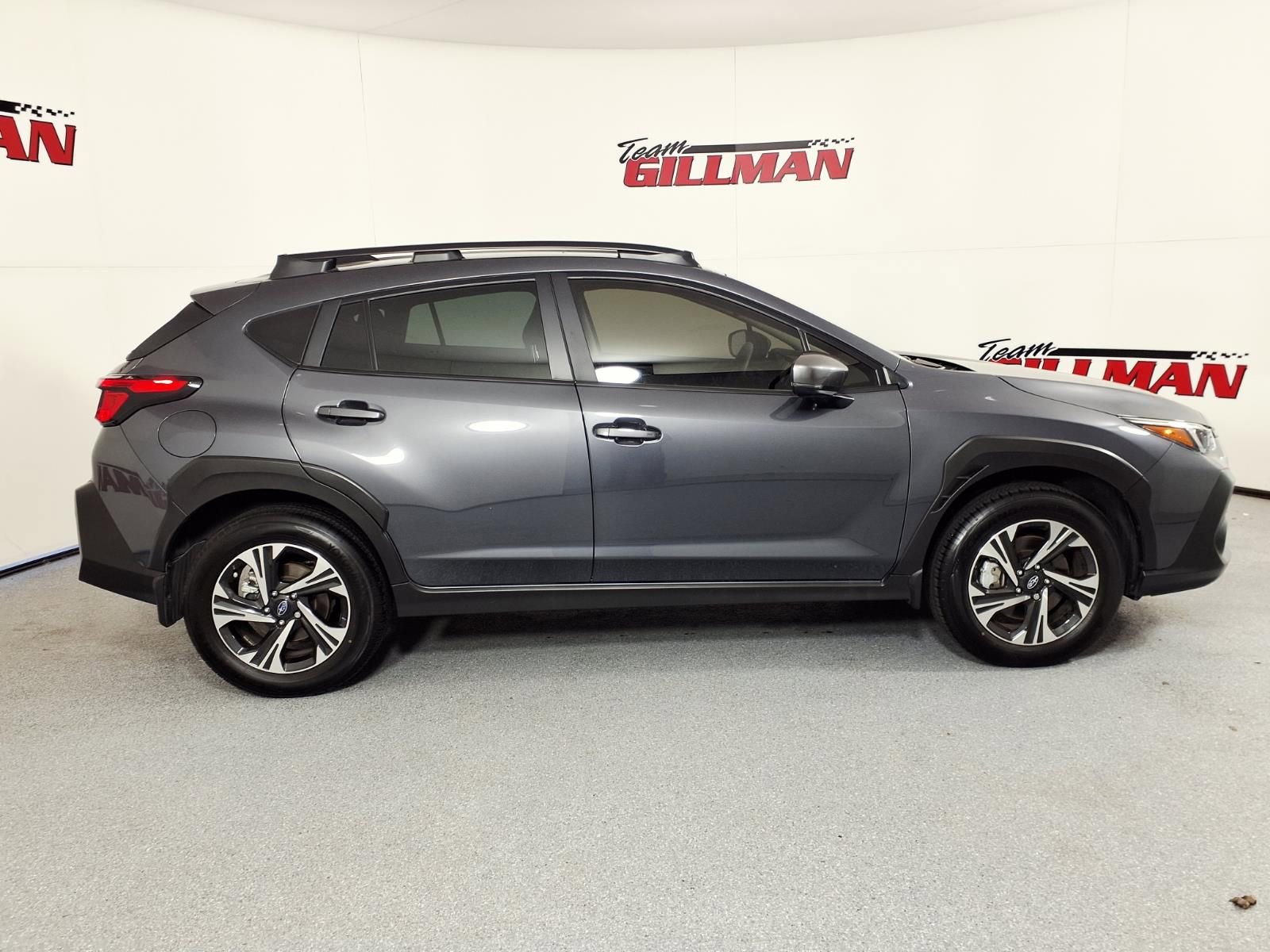 Used 2025 Subaru Crosstrek 2.0i Premium image 4