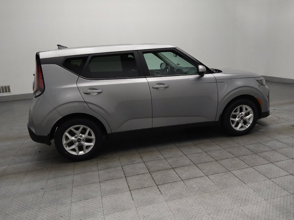 Used 2023 Kia Soul LX w/ LX Technology Package FWD image 10