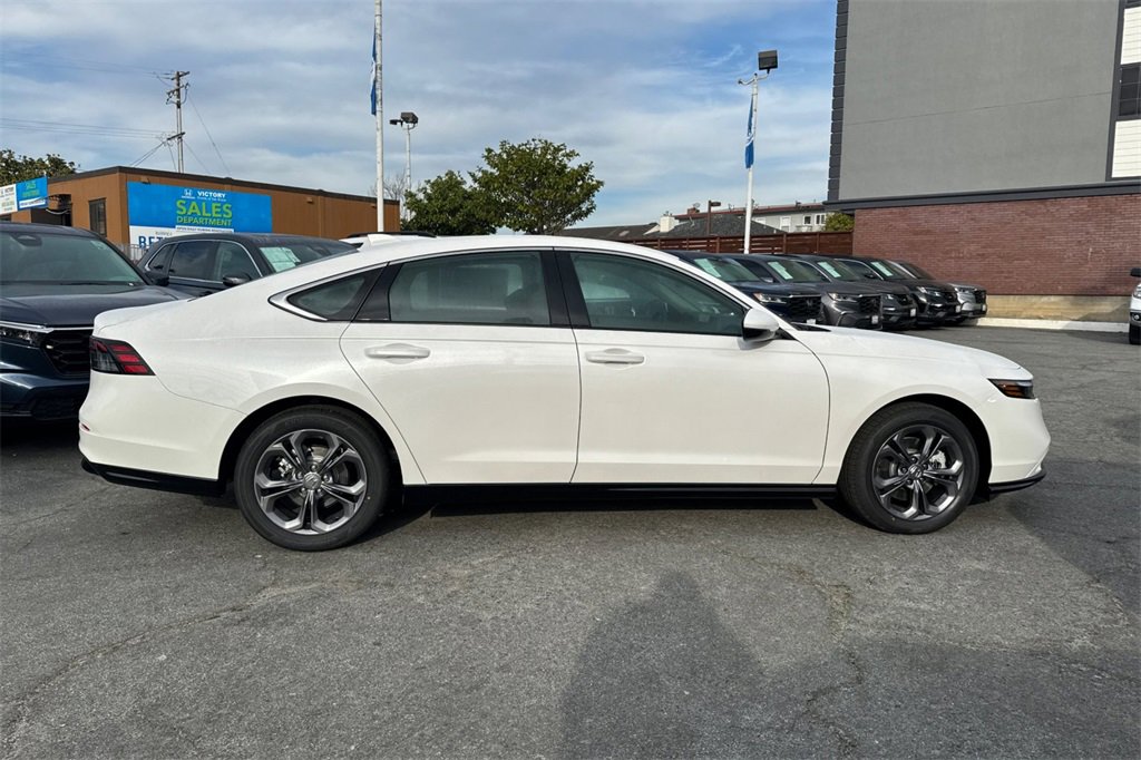 New 2025 Honda Accord EX-L image 3