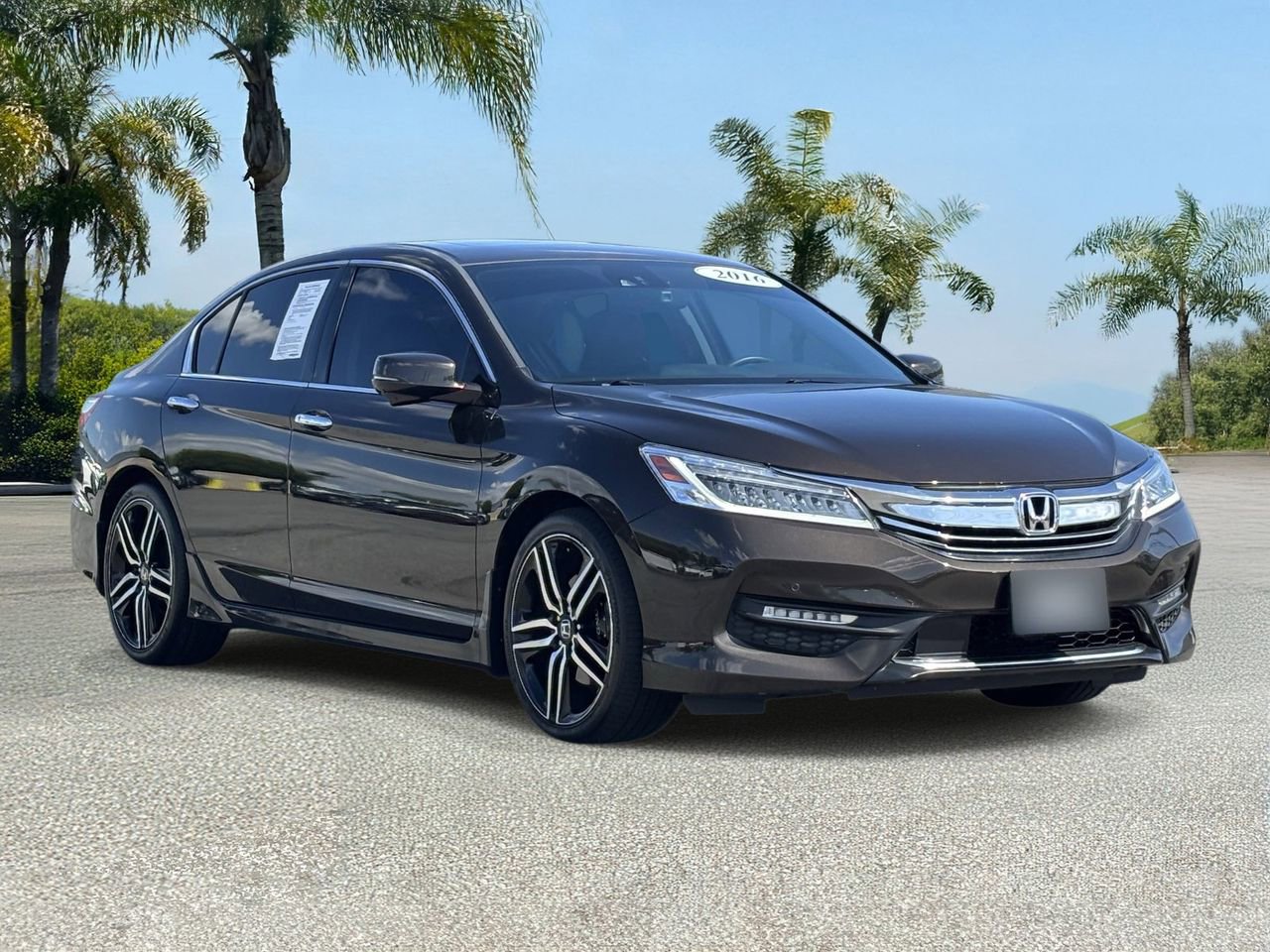 Used 2016 Honda Accord Touring image 5