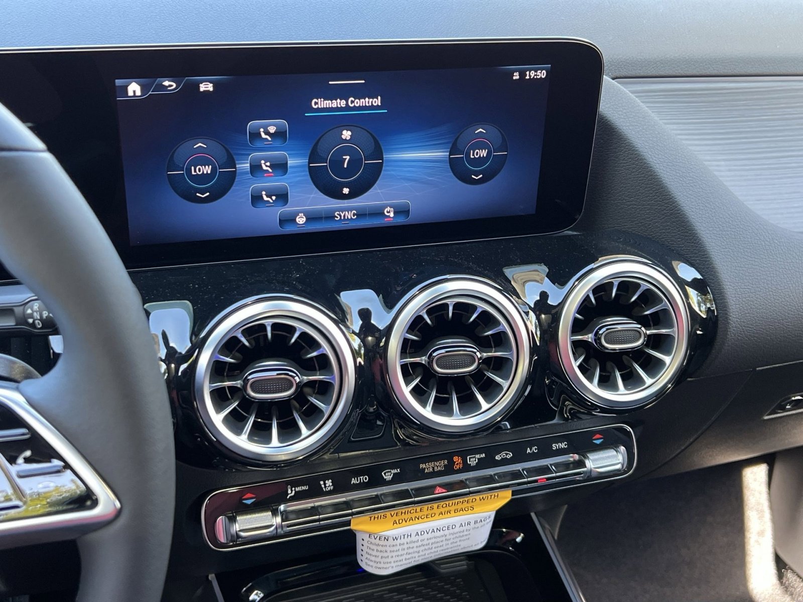 Certified 2026 Mercedes-Benz GLA 250 4MATIC image 19