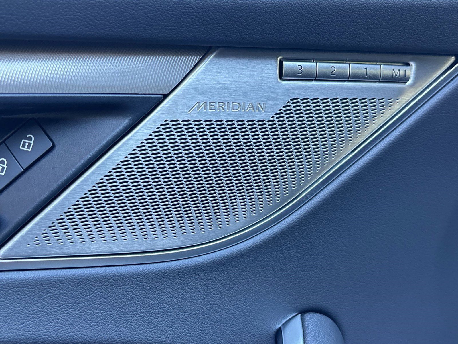 Used 2026 Jaguar F-PACE R-Dynamic S image 22