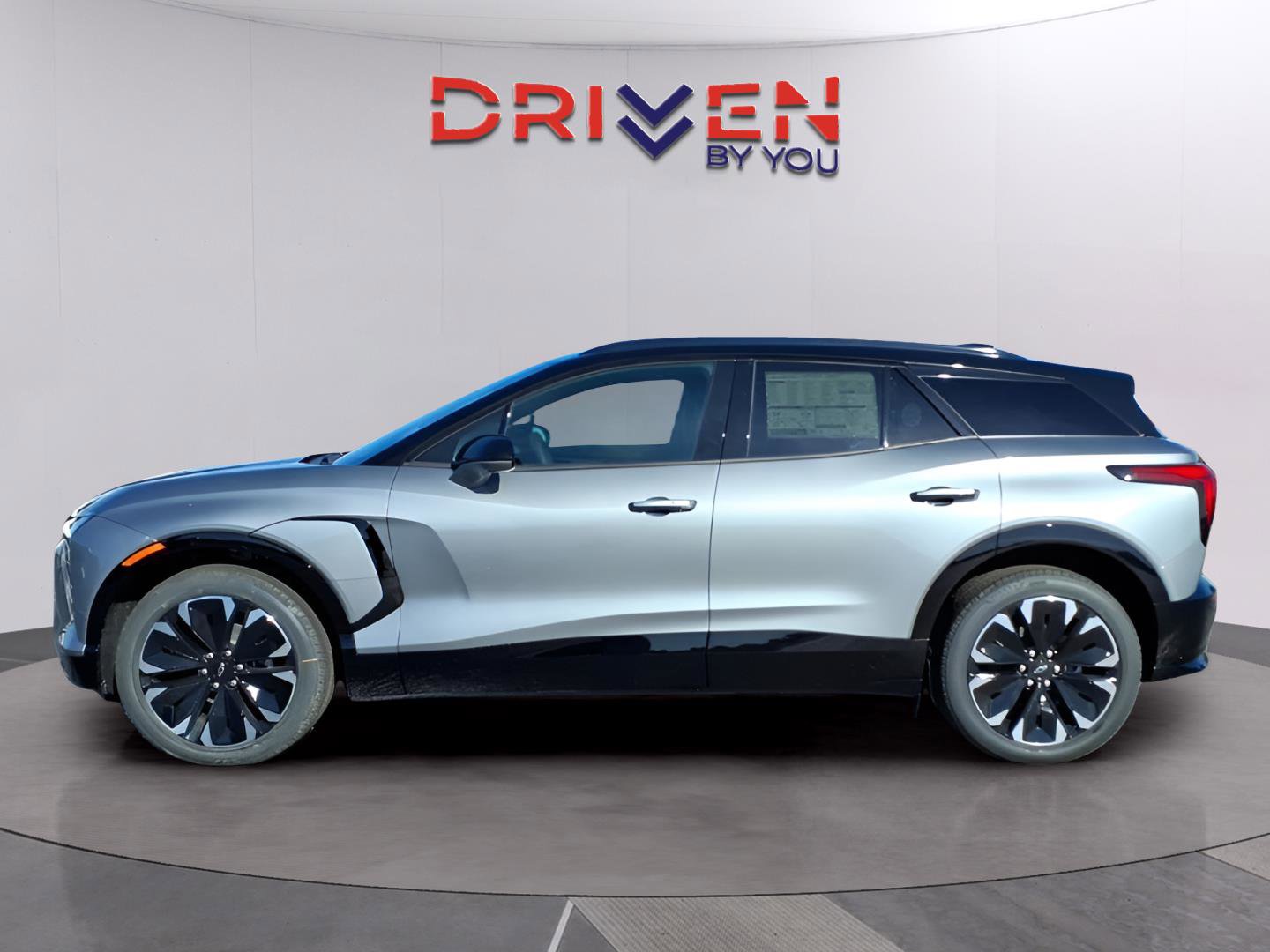 New 2026 Chevrolet Blazer EV RS image 2