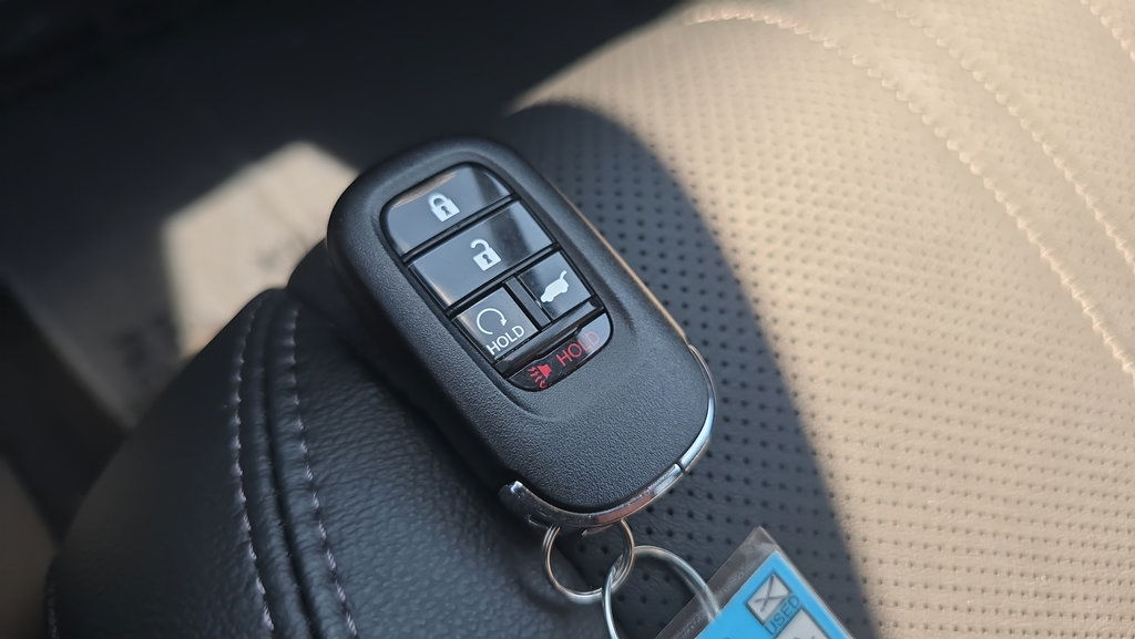 Used 2024 Honda HR-V EX-L image 30