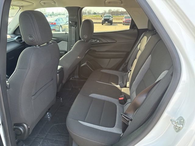 Used 2024 Chevrolet TrailBlazer LT w/ LT Cold Weather Package image 18