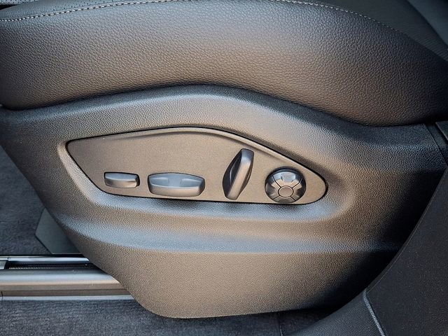 New 2026 Porsche Cayenne AWD/4WD image 14