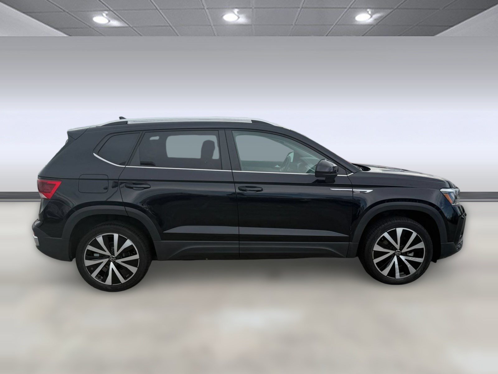 Used 2022 Volkswagen Taos SE FWD image 8
