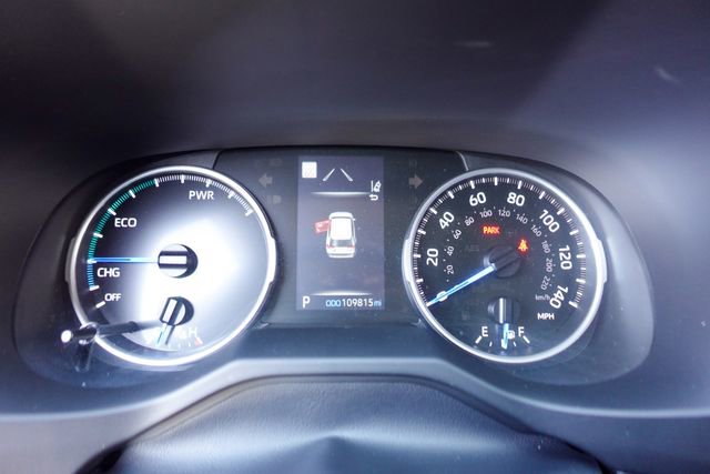 Certified 2022 Toyota RAV4 XLE Premium image 17