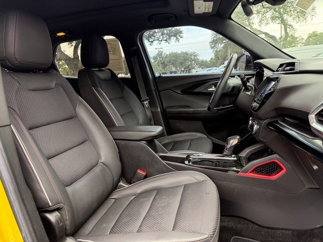 Used 2023 Chevrolet TrailBlazer RS w/ Sun and Liftgate Package image 16