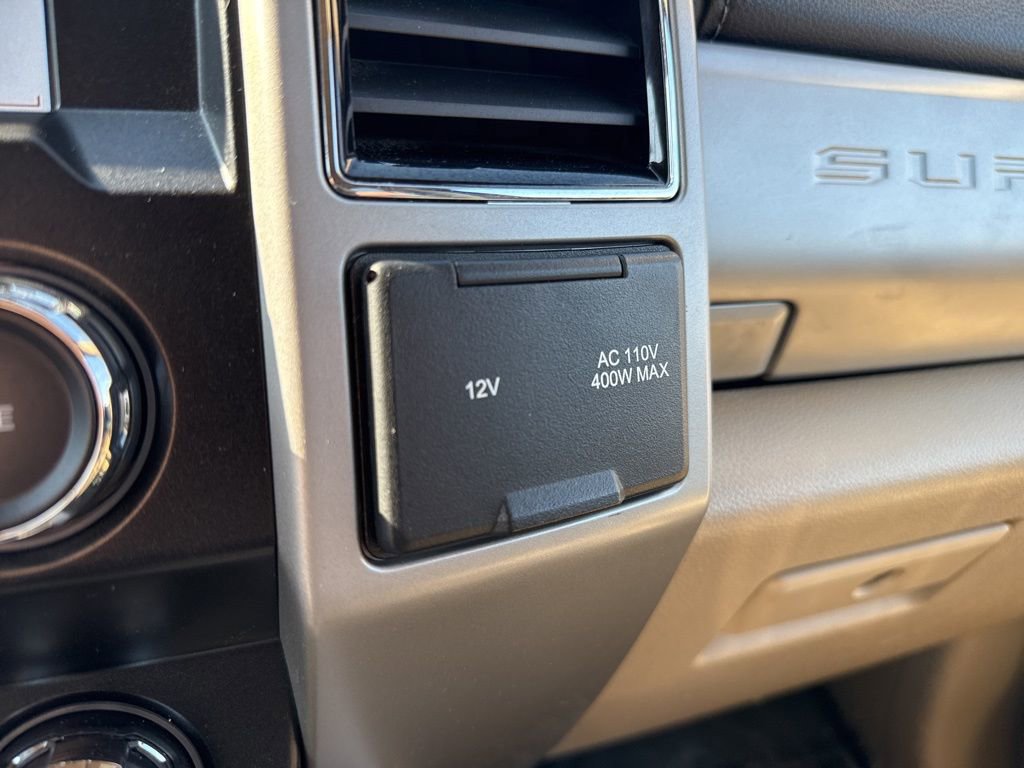 Certified 2020 Ford F350 Lariat w/ Lariat Ultimate Package image 32