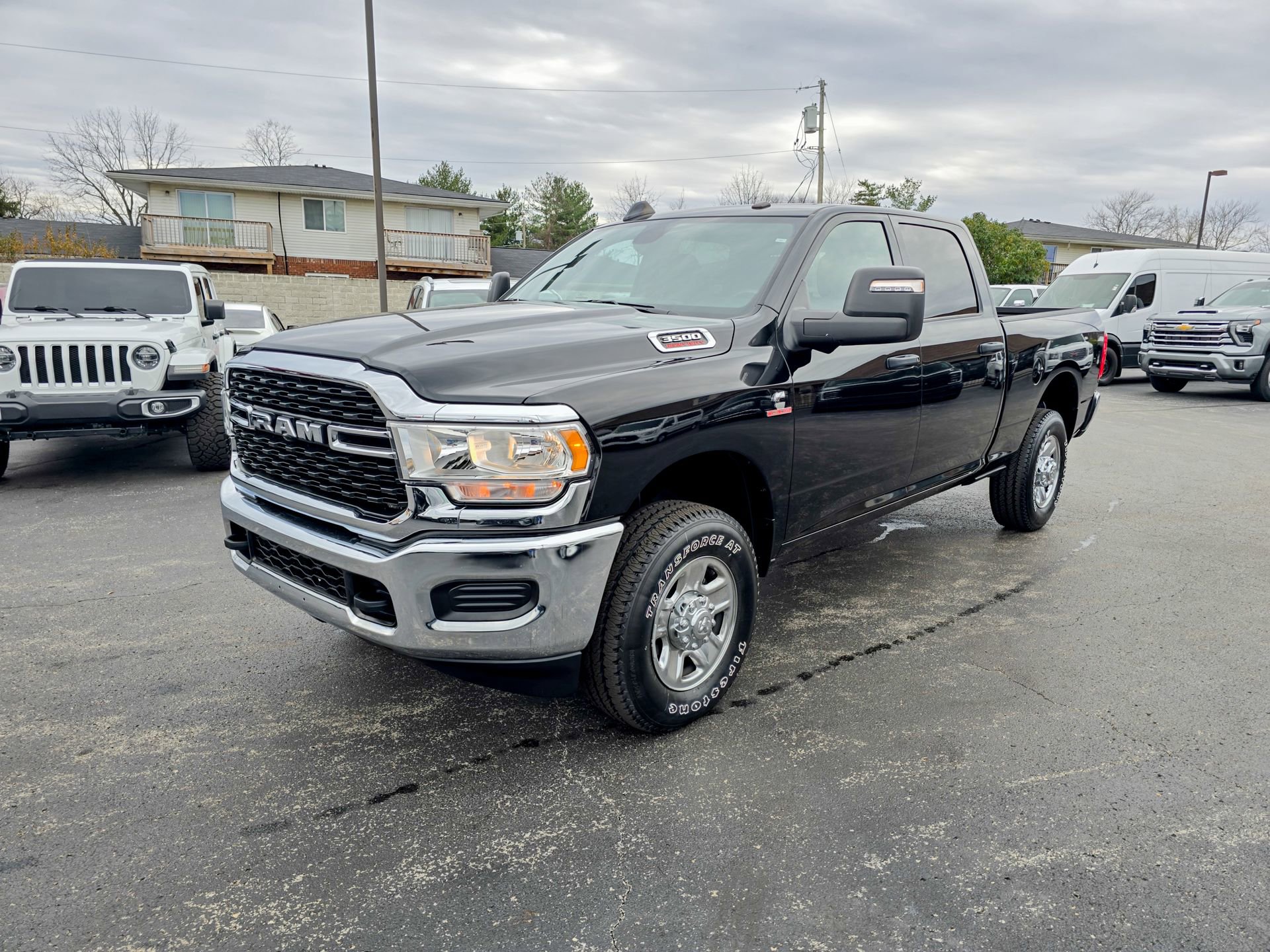 Used 2024 RAM 3500 Tradesman w/ Towing Technology Group image 10