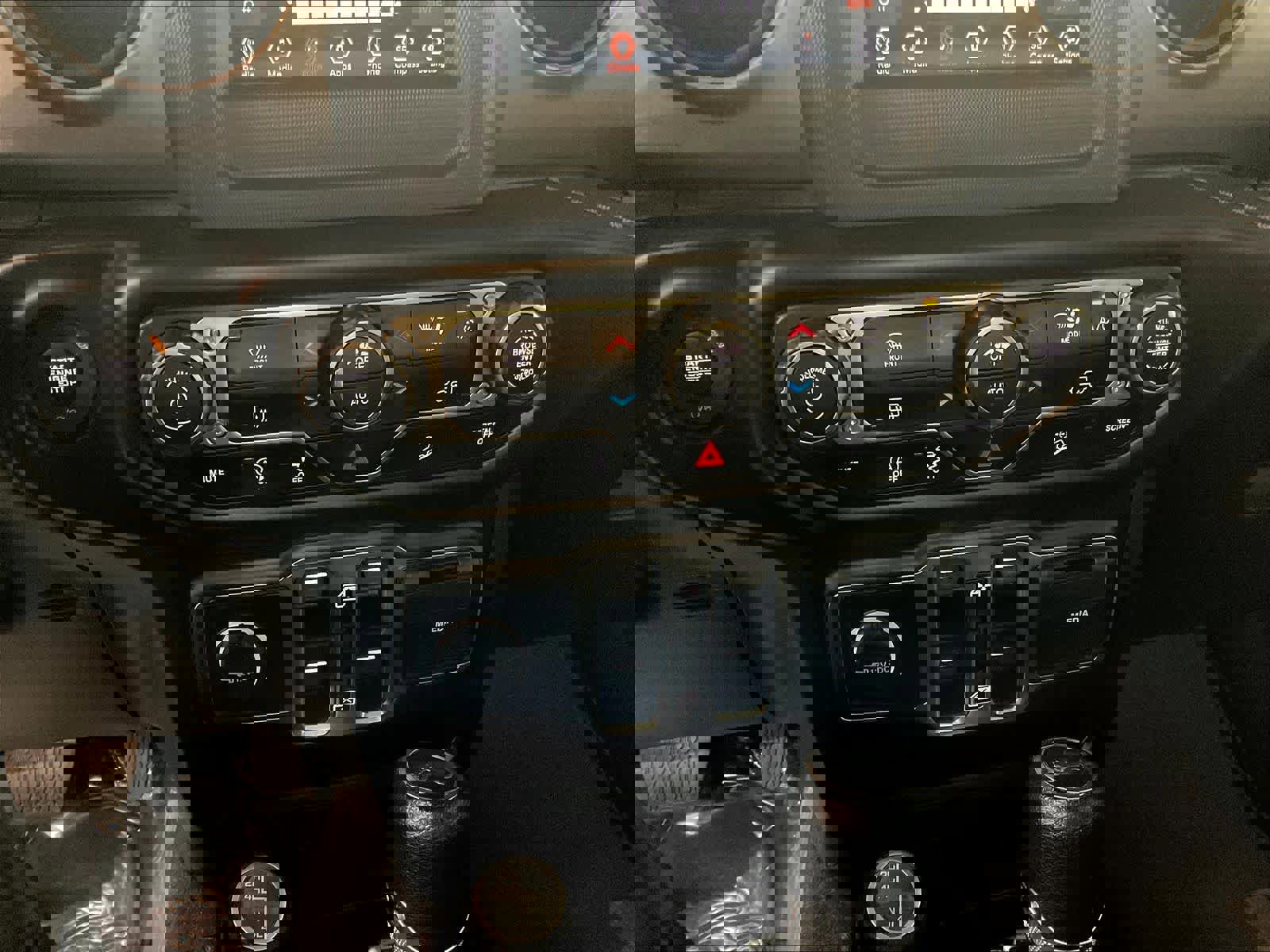 Used 2020 Jeep Wrangler Unlimited Sport S image 33