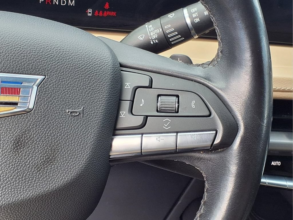 Used 2024 Cadillac XT4 Premium Luxury FWD image 17