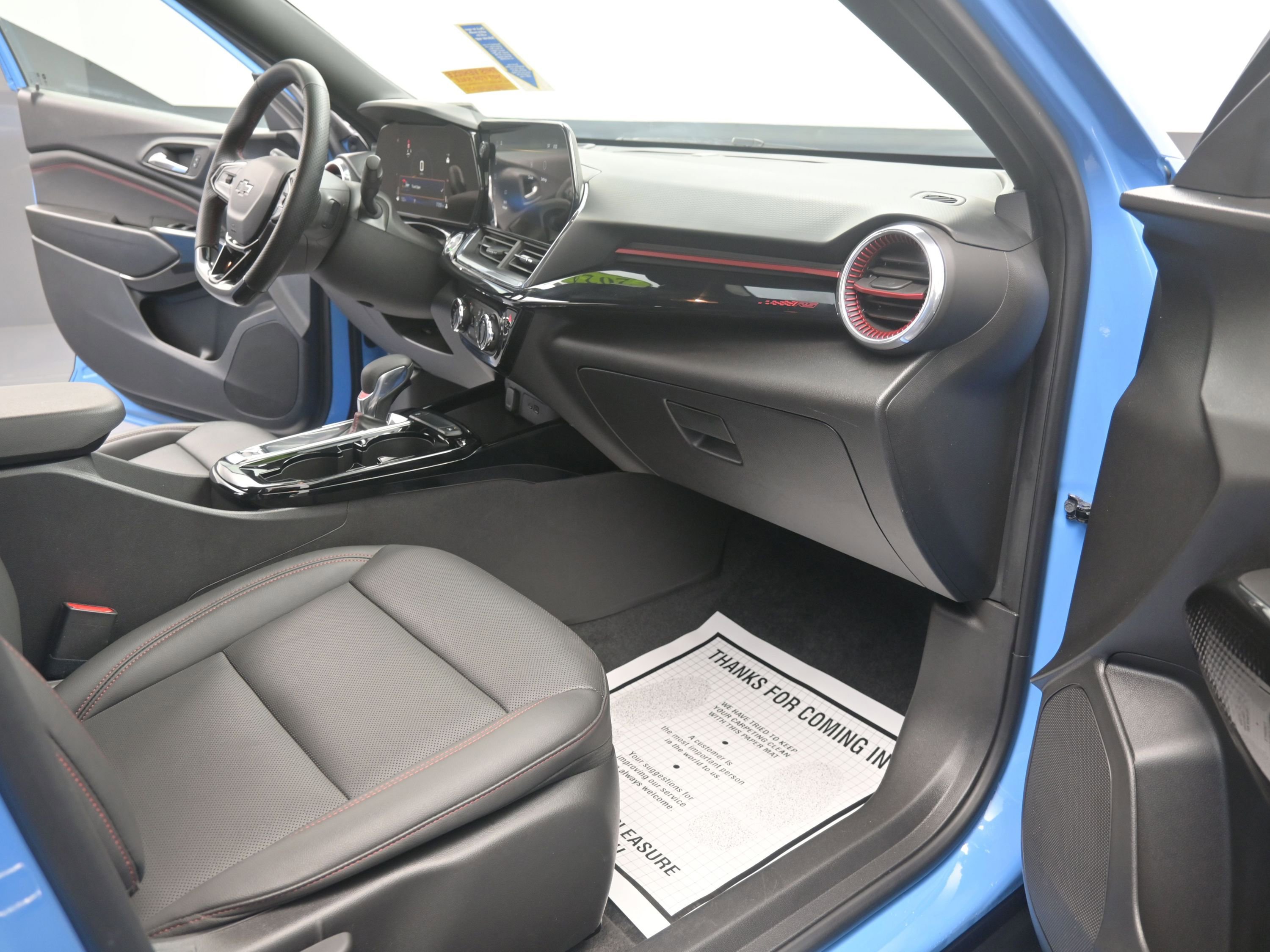 Used 2024 Chevrolet Trax RS w/ Driver Confidence Package image 23