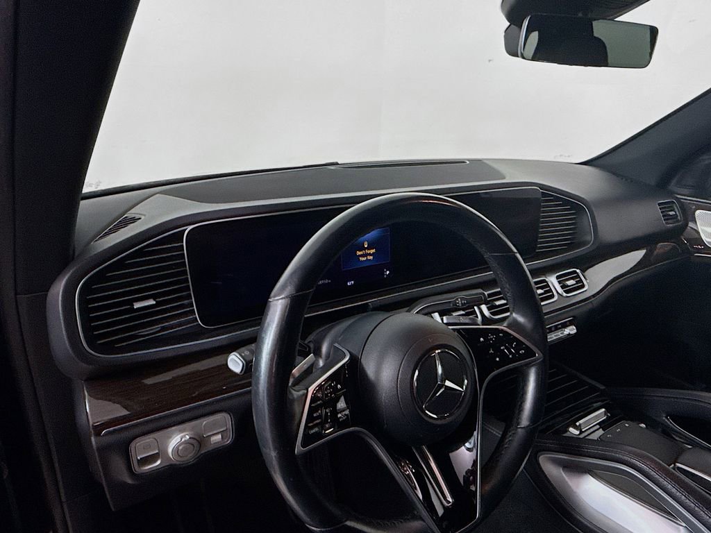 Used 2024 Mercedes-Benz GLE 350 4MATIC w/ 3rd Row Seat Package image 9
