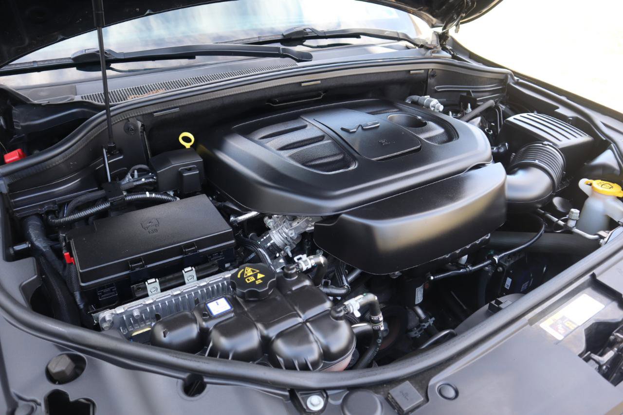 Used 2019 Jeep Grand Cherokee Laredo w/ 18" Wheel & 8.4" Radio Group image 38