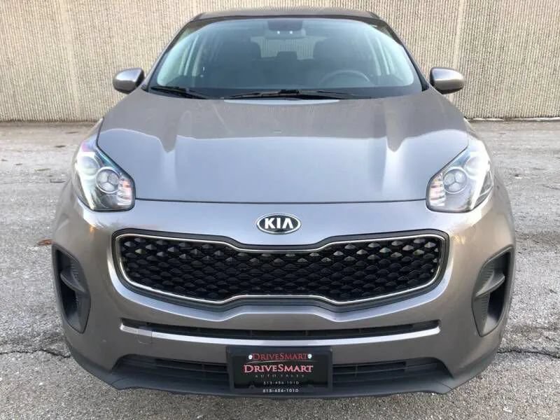 Used 2018 Kia Sportage LX FWD image 2