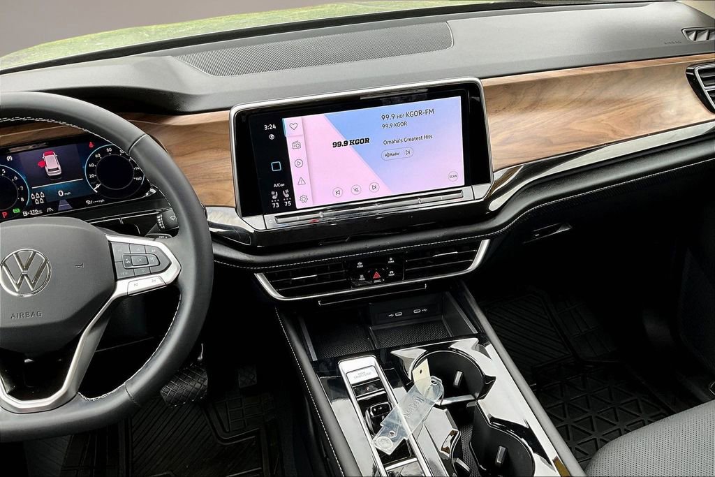 Used 2024 Volkswagen Atlas SE image 9