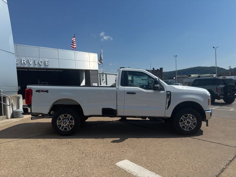 New 2025 Ford F350 XLT AWD/4WD image 8